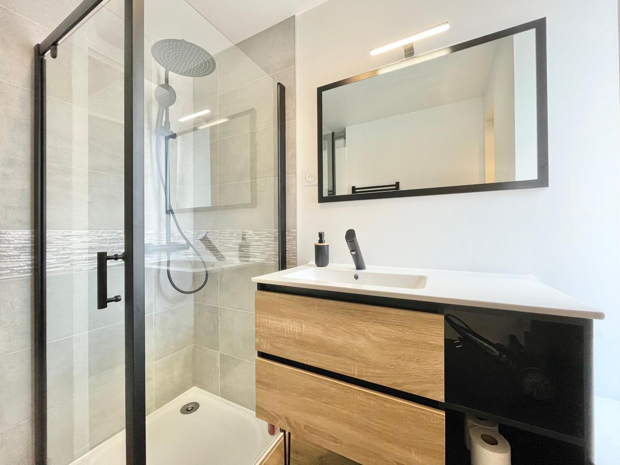 Le Calloch 2D - Studio 4 Etoiles - Quartier Gare - Wifi - Netflix Quimper Eksteriør bilde